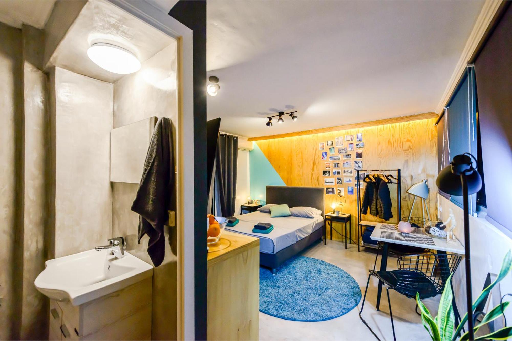 Lucy In The Sky With Diamonds Apartment Kalamata Bagian luar foto